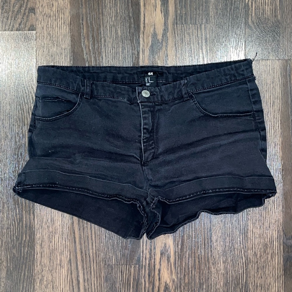 Black H&M Short shorts